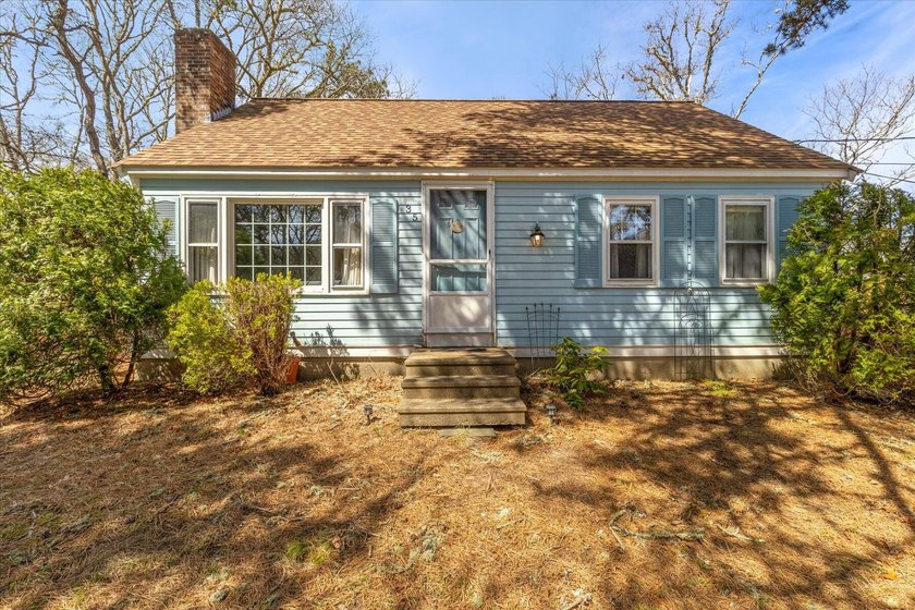 35 Bobbies Lane, South Chatham--an exceptional value in an area - Beach Home for sale in South Chatham, Massachusetts on Beachhouse.com