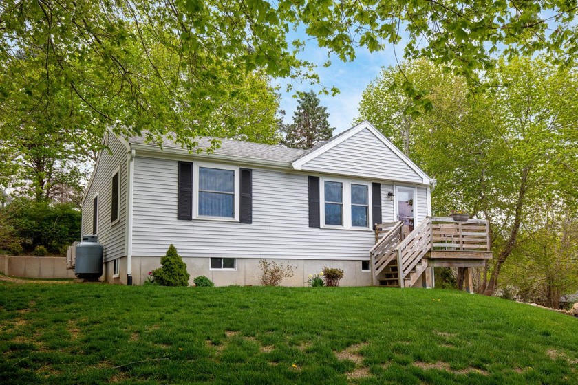 CUTE AS A BUTTON and ready for you to make this your perfect - Beach Home for sale in Sandwich, Massachusetts on Beachhouse.com