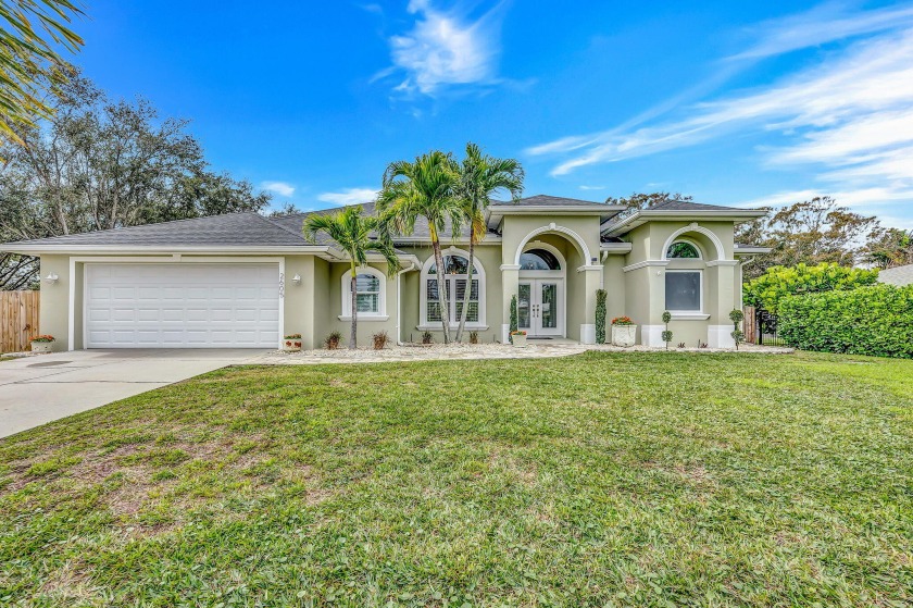 PRICE IMPROVEMENT! Better than new! Step into this luxurious - Beach Home for sale in Merritt Island, Florida on Beachhouse.com