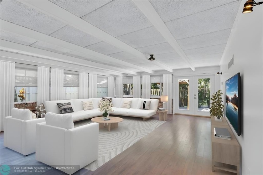 Welcome to this charming 3-bed, 2-bath single-family resort - Beach Home for sale in Pompano Beach, Florida on Beachhouse.com