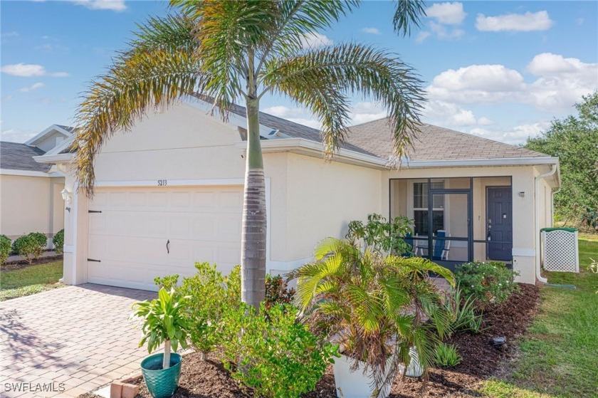 Come see this beautiful 2 bedroom, 2 bath home with a spacious - Beach Home for sale in Punta Gorda, Florida on Beachhouse.com