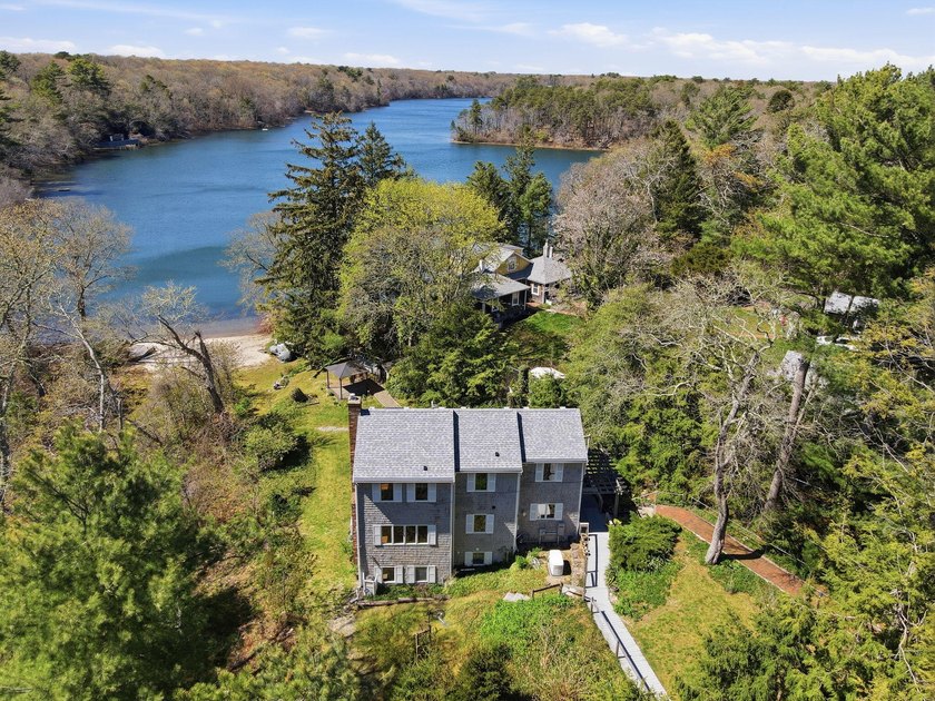Direct Waterfront Living on Long Pond! This classic 3-bedroom - Beach Home for sale in Marstons Mills, Massachusetts on Beachhouse.com