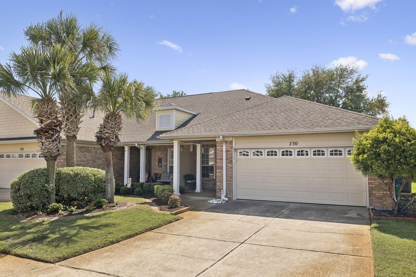 Diamond Lakes is the kind of Destin location that makes daily - Beach Townhome/Townhouse for sale in Destin, Florida on Beachhouse.com