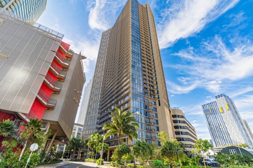 High floor unit at 'A'ali'i in Ward Village! Located in the - Beach Condo for sale in Honolulu, Hawaii on Beachhouse.com