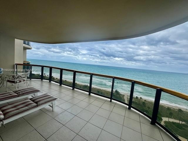The Tower-luxurious building in prestigious Bal Harbour! Your - Beach Condo for sale in Bal Harbour, Florida on Beachhouse.com