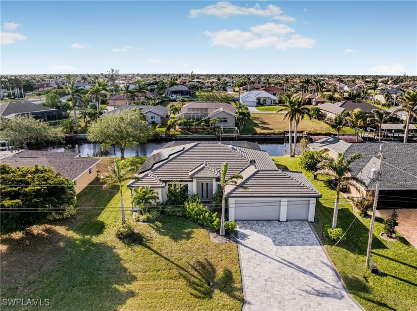 Stunning GULF ACCESS Waterfront Home in SW Cape Coral TURNKEY - Beach Home for sale in Cape Coral, Florida on Beachhouse.com