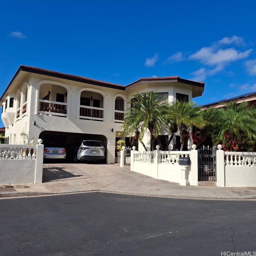 This huge and strongly built home which is currently used as - Beach Home for sale in Waipahu, Hawaii on Beachhouse.com