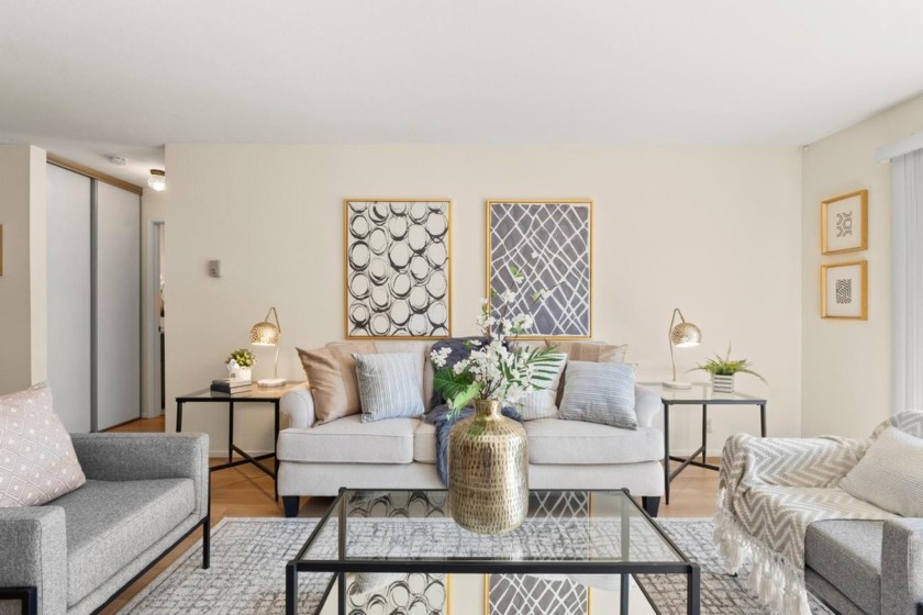 Welcome to this beautifully maintained end-unit condo in the - Beach Condo for sale in South San Francisco, California on Beachhouse.com