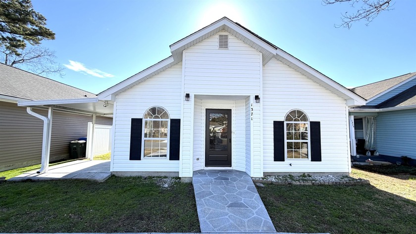 This is why people move to the beach. Welcome to 1371 - Beach Home for sale in Myrtle Beach, South Carolina on Beachhouse.com