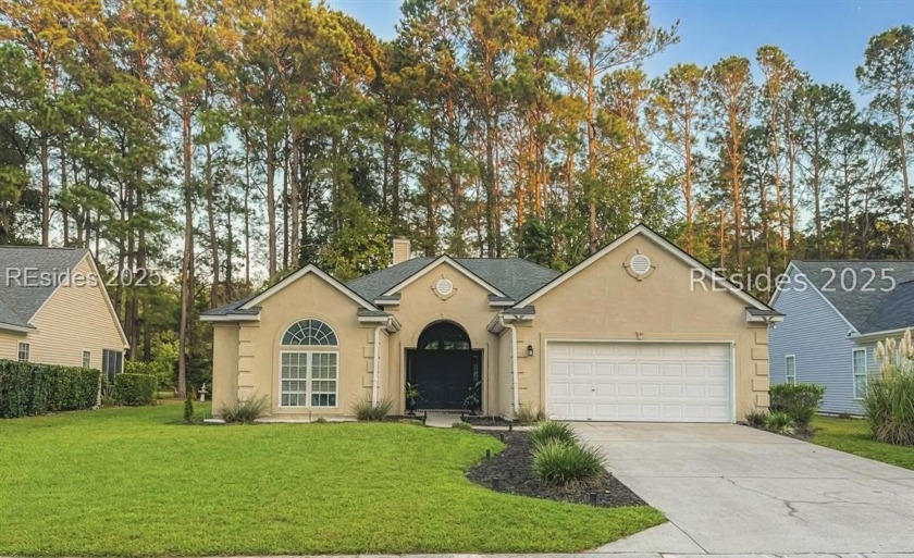 This Beautifully Updated Delaware Model in Eagles Pointe offers - Beach Home for sale in Bluffton, South Carolina on Beachhouse.com