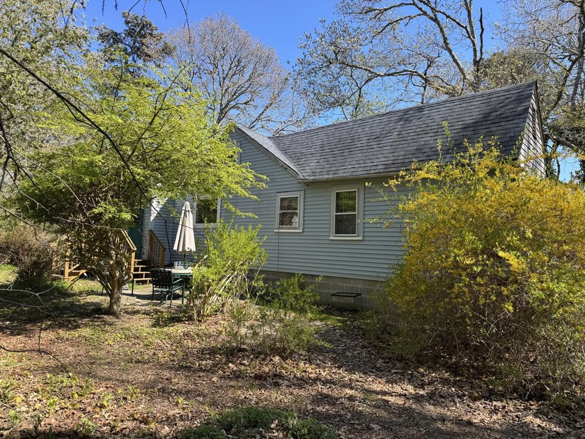 Charming property in the heart of Dennispprt. A 3/4 acre parcel - Beach Home for sale in Dennis Port, Massachusetts on Beachhouse.com