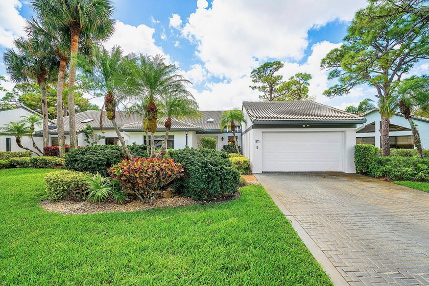 Updated and expanded villa in Cambridge II at Hunters Run - Beach Home for sale in Boynton Beach, Florida on Beachhouse.com