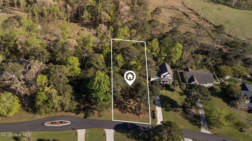 Discover the perfect place to build your dream home at 125 White - Beach Lot for sale in Swansboro, North Carolina on Beachhouse.com