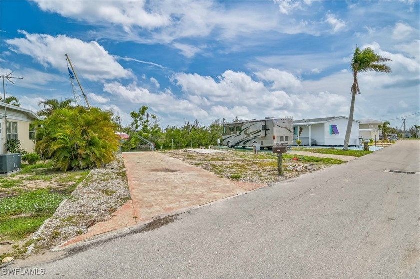 SELLER WANTS OFFER NOW!! MAKE OFFER NOW!! Living on Island Time - Beach Lot for sale in St. James City, Florida on Beachhouse.com