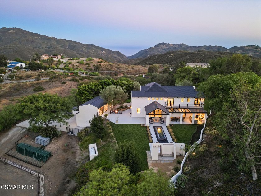 Perched high above the Malibu coast and canyons, Mulholland - Beach Home for sale in Malibu, California on Beachhouse.com