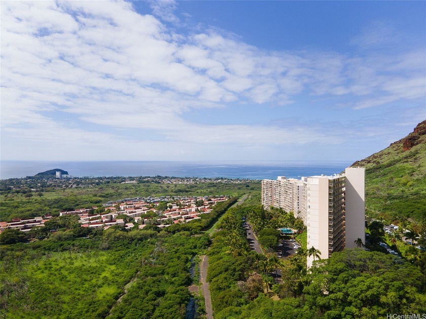 This is your chance to own a piece of paradise in Hawaii! Enjoy - Beach Condo for sale in Waianae, Hawaii on Beachhouse.com