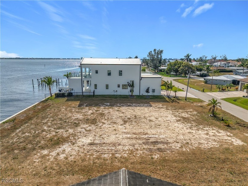 Discover the extraordinary opportunity to build your dream home - Beach Lot for sale in Cape Coral, Florida on Beachhouse.com