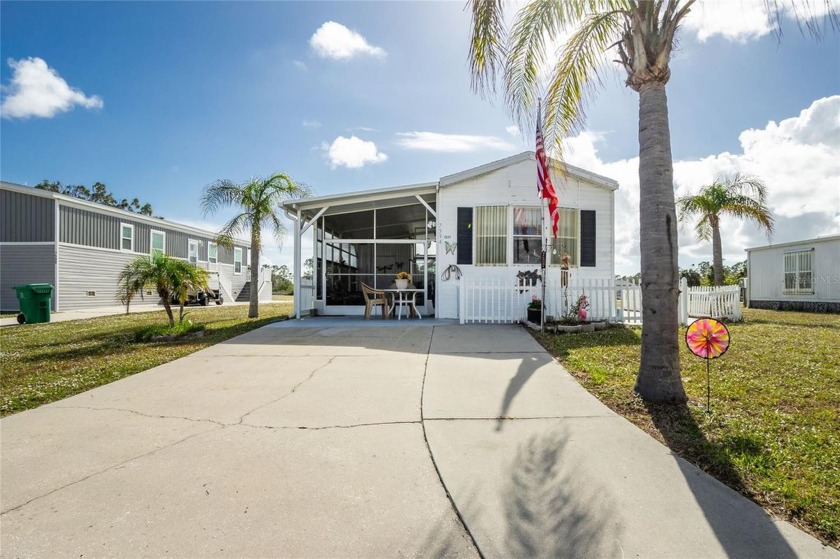 Welcome to the friendly WATERFRONT COMMUNITY, the Village of - Beach Home for sale in Port Charlotte, Florida on Beachhouse.com