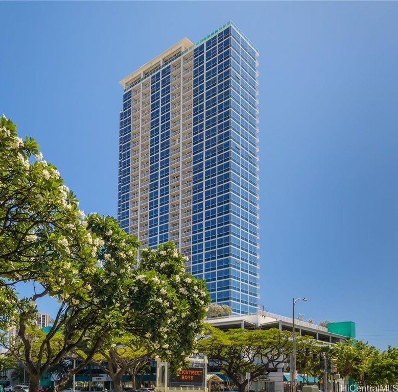 SHORTSALE SUBJECT TO LENDER APPROVAL. Pet Friendlly, Luxury - Beach Condo for sale in Honolulu, Hawaii on Beachhouse.com