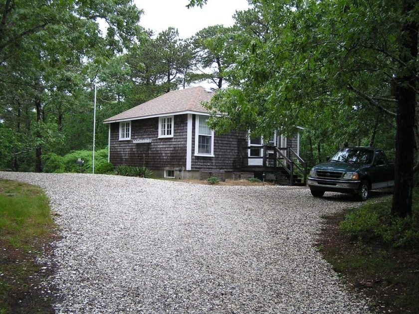 INVESTORS AND CONTRACTORS LOOK NO FURTHER. Bring your creative - Beach Home for sale in Orleans, Massachusetts on Beachhouse.com