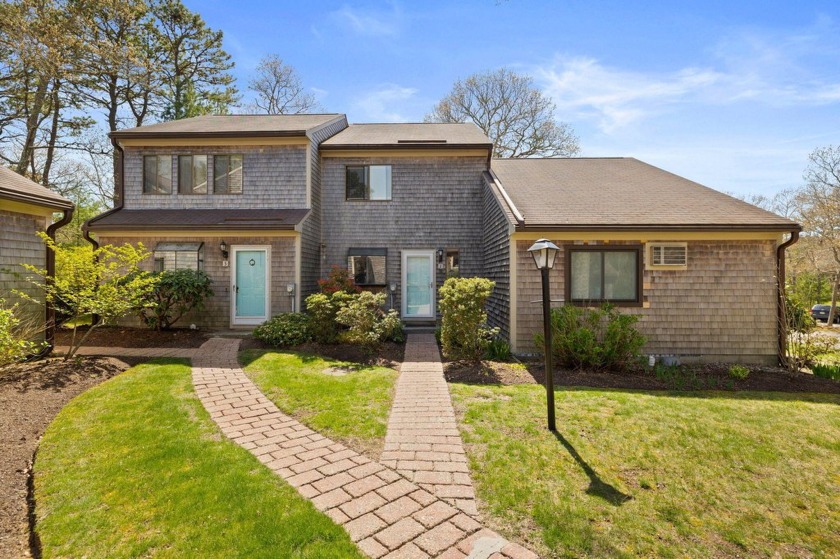 This charming townhouse condo in Sea Watch Village offers a - Beach Condo for sale in Bourne, Massachusetts on Beachhouse.com