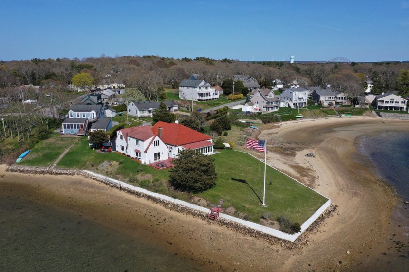 Waterfront villa on Cohasset Narrows and Buttermilk Bay. This - Beach Home for sale in Buzzards Bay, Massachusetts on Beachhouse.com