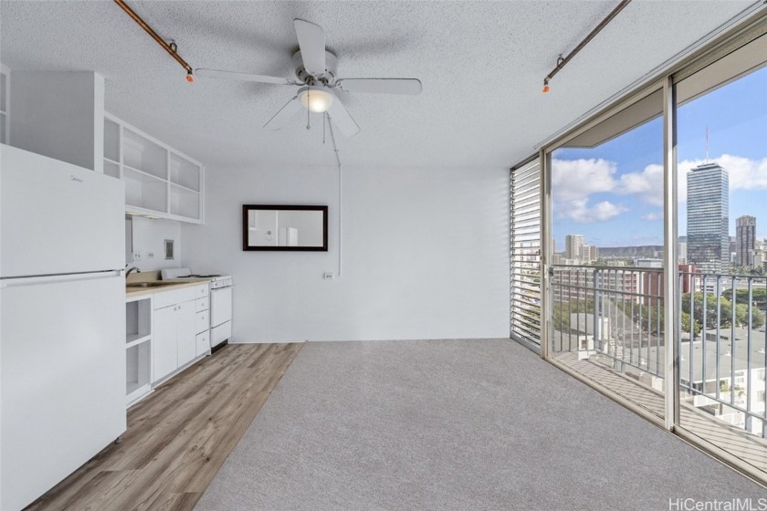 This beautifully upgraded studio offers a blend of comfort and - Beach Condo for sale in Honolulu, Hawaii on Beachhouse.com