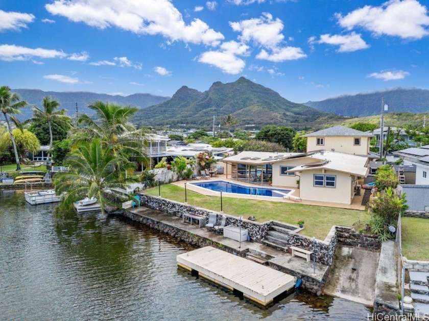 Welcome to a captivating blend of elegance and modern luxury - Beach Home for sale in Kailua, Hawaii on Beachhouse.com