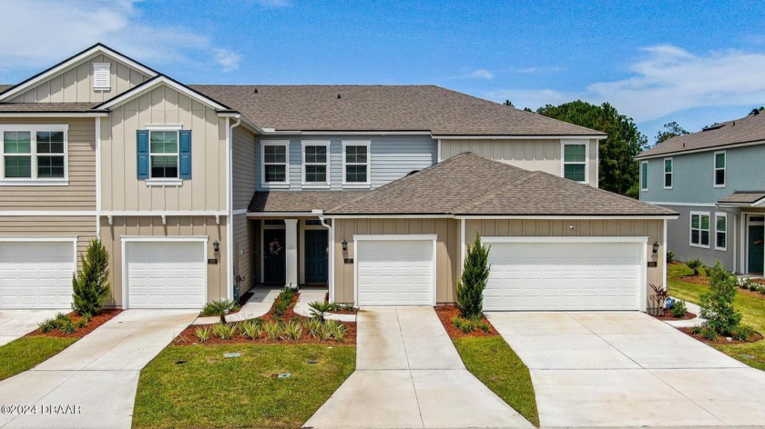 Like NEW stunning townhouse located in the gated community of - Beach Townhome/Townhouse for sale in Palm Coast, Florida on Beachhouse.com