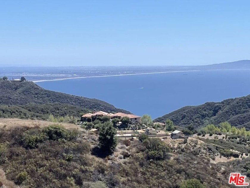 Great ocean view from this easy to access 1.25 acre lot - Beach Lot for sale in Malibu, California on Beachhouse.com