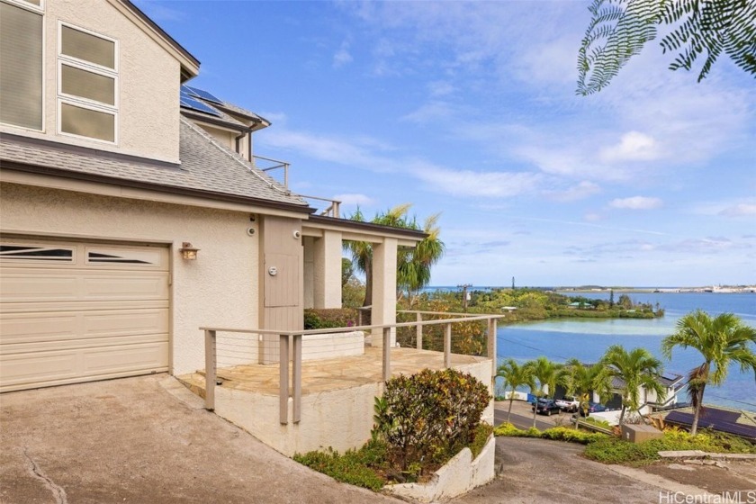 Welcome to your serene retreat with breathtaking bay views in - Beach Home for sale in Kaneohe, Hawaii on Beachhouse.com