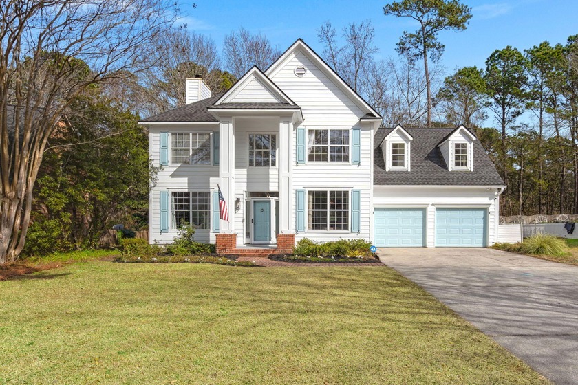 Welcome to 2782 Seastrand Lane, a beautifully updated home in - Beach Home for sale in Mount Pleasant, South Carolina on Beachhouse.com