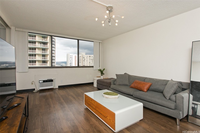 Welcome to the beautifully renovated 1 bed, 1 bath unit in Kukui - Beach Condo for sale in Honolulu, Hawaii on Beachhouse.com