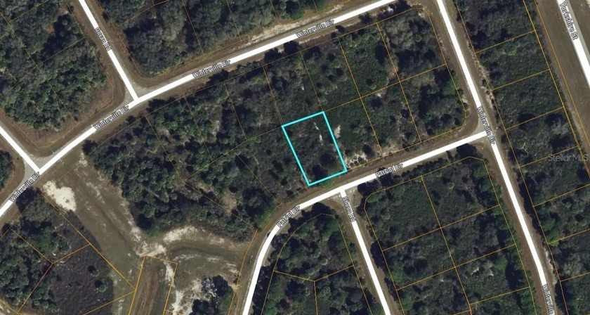 This beautiful, oversized lot--more than 10,000 square feet--is - Beach Lot for sale in North Port, Florida on Beachhouse.com