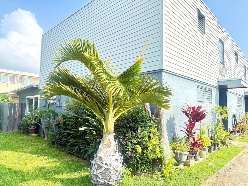This fully furnished 4-bedroom, 2-bathroom corner-unit townhome - Beach Condo for sale in Ewa Beach, Hawaii on Beachhouse.com