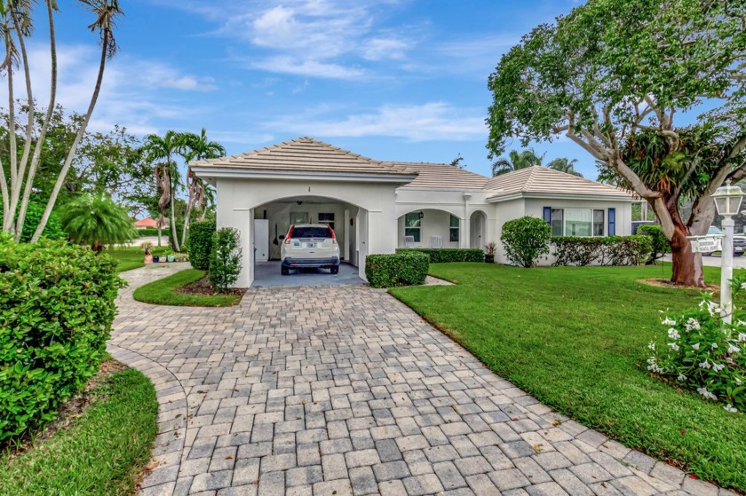 Welcome to beautiful Delray Dunes Golf and Country Club and this - Beach Home for sale in Boynton Beach, Florida on Beachhouse.com