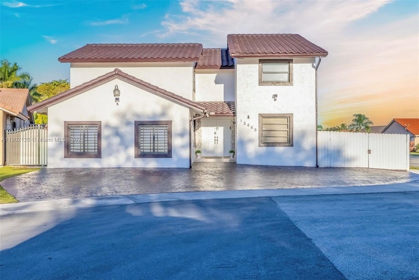 MOTIVATED SELLER offering $20,000 credit toward closing costs!!! - Beach Home for sale in Miami, Florida on Beachhouse.com