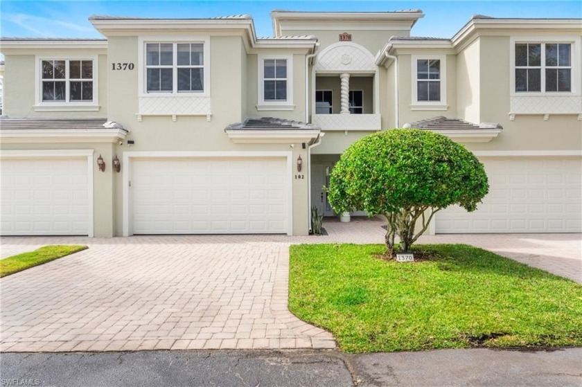 Well cared for 2 story condominium! 3 bedrooms plus loft/den and - Beach Home for sale in Naples, Florida on Beachhouse.com