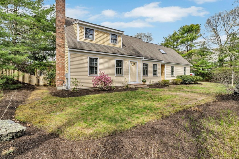 Experience the coastal Cape Cod lifestyle at 5 Quail Run Lane in - Beach Home for sale in East Sandwich, Massachusetts on Beachhouse.com