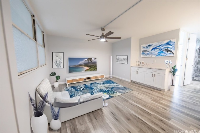 Stunning, FULLY RENOVATED, 1-bedroom 1-bath LEGAL SHORT-TERM - Beach Condo for sale in Honolulu, Hawaii on Beachhouse.com