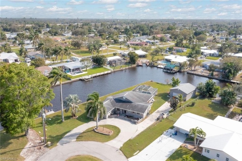 Oh, what a view! Nestled at the end of a quiet cul-de-sac, this - Beach Home for sale in Fort Myers, Florida on Beachhouse.com