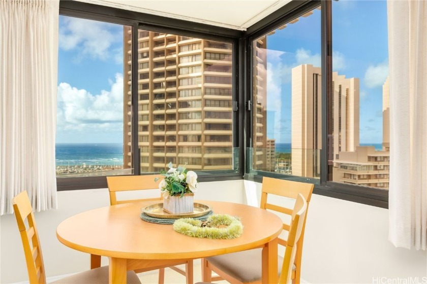 Enjoy the best 360-degree views of Diamond Head, Waikiki, and - Beach Condo for sale in Honolulu, Hawaii on Beachhouse.com