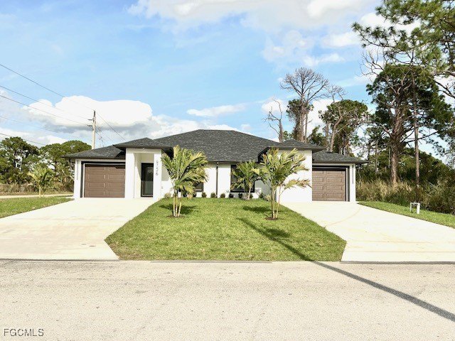 Up to $10,000 in closing cost!!! Stunning corner duplex located - Beach Home for sale in Lehigh Acres, Florida on Beachhouse.com