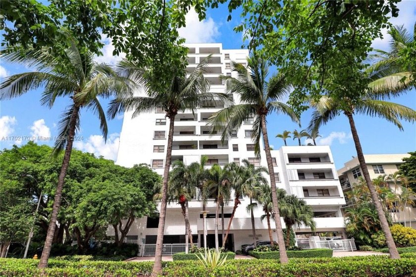 Experience the Miami Beach lifestyle in this expansive - Beach Condo for sale in Miami Beach, Florida on Beachhouse.com