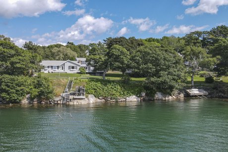 Gorgeous westerly views capturing lobster boats at work - Beach Home for sale in South Bristol, Maine on Beachhouse.com