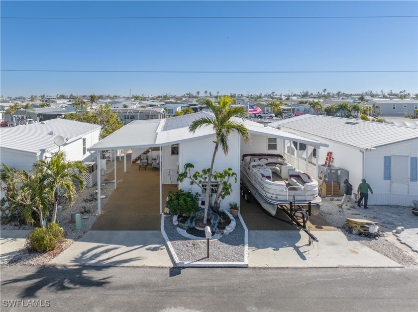 Attention ALL Fisherman and Boaters!!! Live your best island - Beach Home for sale in St. James City, Florida on Beachhouse.com