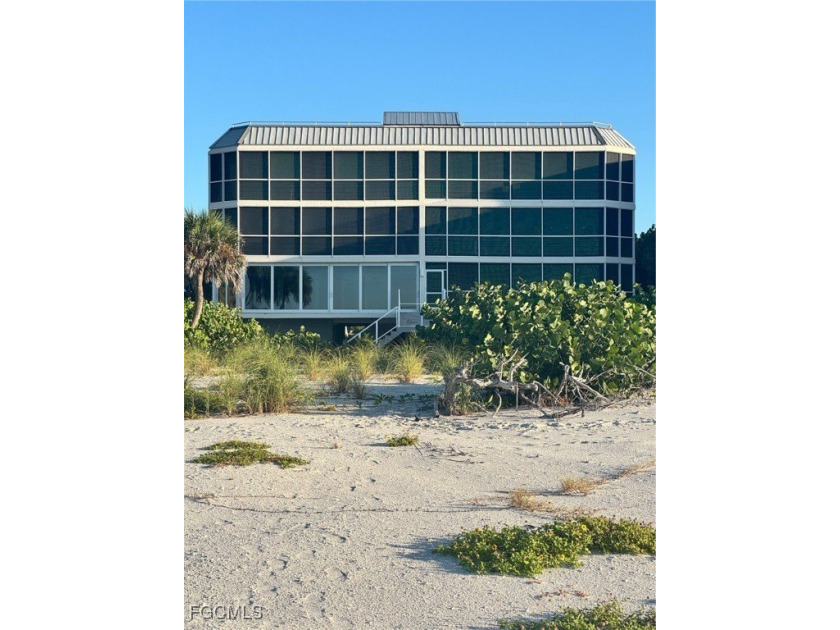 Exceptional West Gulf Drive Condo with Panoramic Views This - Beach Condo for sale in Sanibel, Florida on Beachhouse.com