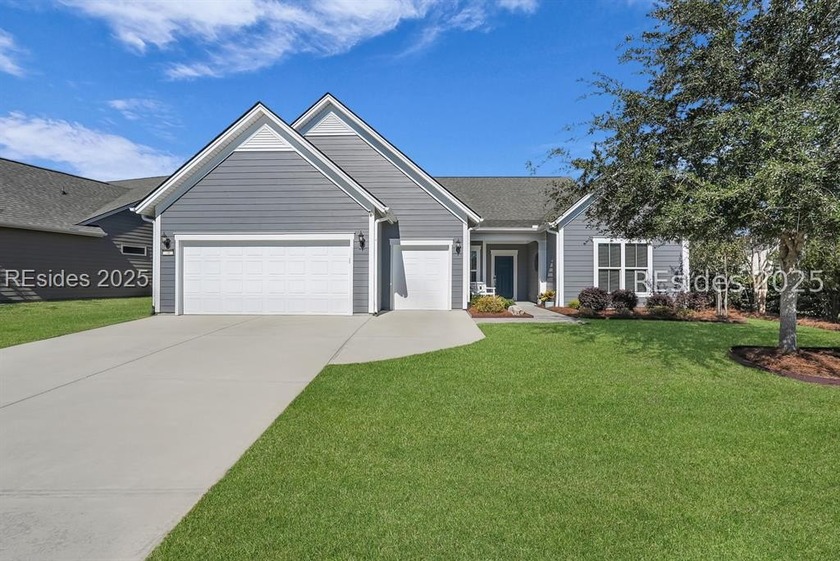Welcome home to this impeccably maintained 3 bedroom, 3 bathroom - Beach Home for sale in Okatie, South Carolina on Beachhouse.com