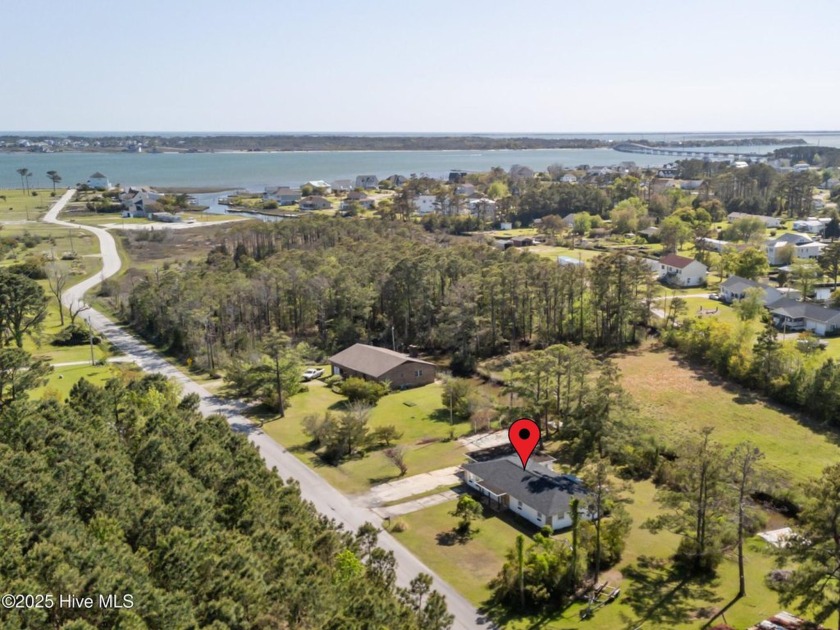 Affordable canal front living in the heart of Down East! Calling - Beach Home for sale in Beaufort, North Carolina on Beachhouse.com