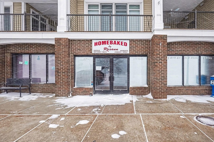 A sweet opportunity awaits in downtown Pentwater. This - Beach Commercial for sale in Pentwater, Michigan on Beachhouse.com